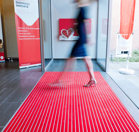 Tapis gratte pieds CleanMid rouge