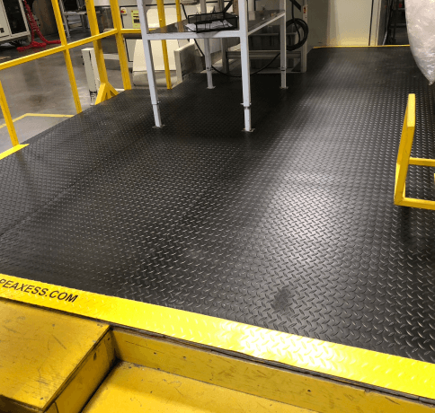 Foam fusion vinyl anti-fatigue mat from Axess Group.